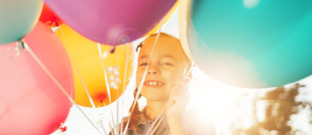 Jak-udekorowac-urodziny-w-plenerze